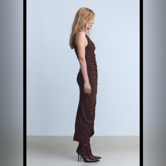 Zara Midi Dress With Céntre Ruffles - Picture 3 of 7